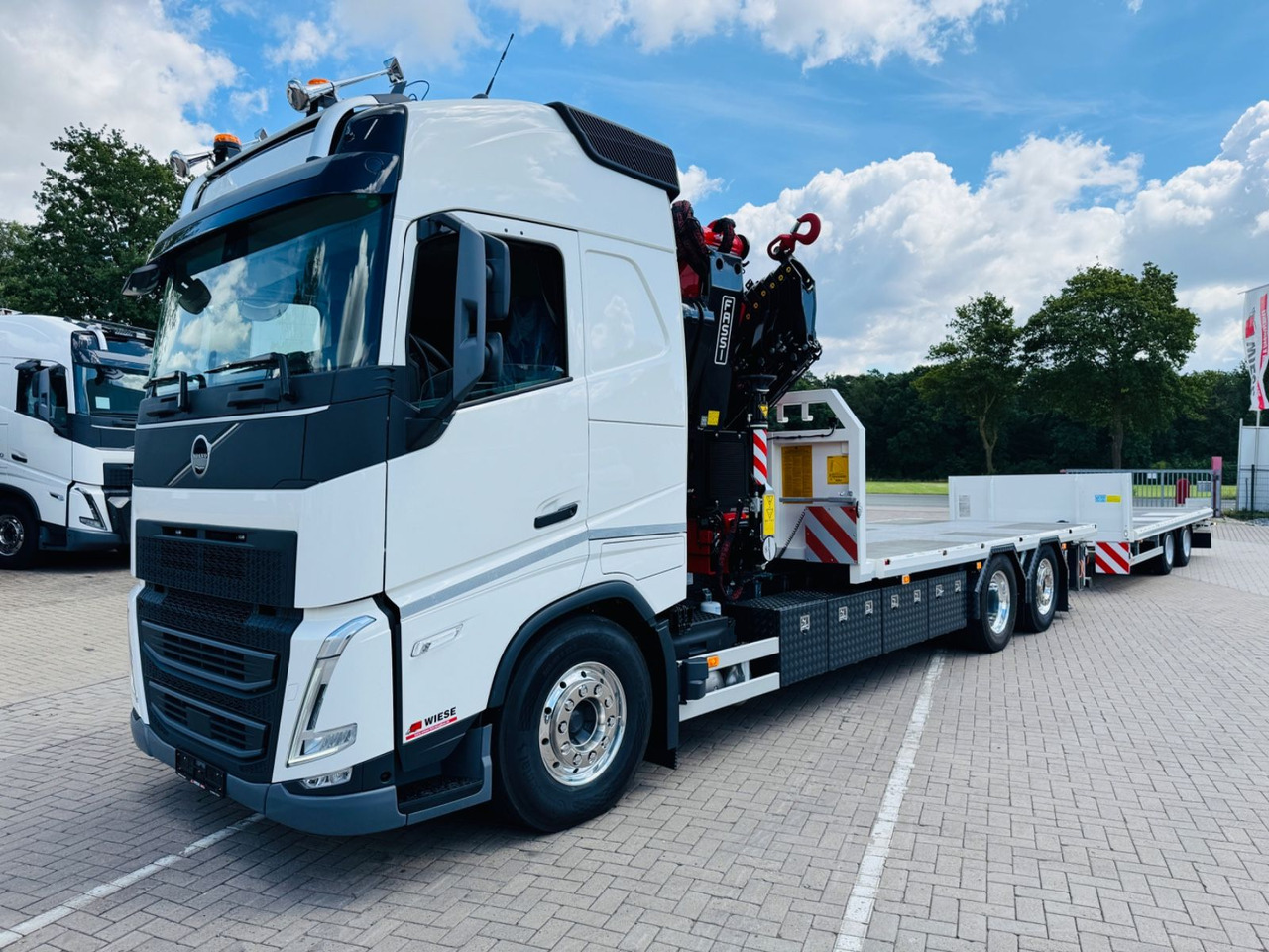 Volvo FH540 6x2 Containerpritsche mit F545RA.2.26 - Kamion sa tovarnim sandukom, Kamion sa dizalicom: slika 2 Volvo FH540 6x2 Containerpritsche mit F545RA.2.26 - Kamion sa tovarnim sandukom, Kamion sa dizalicom: slika 2