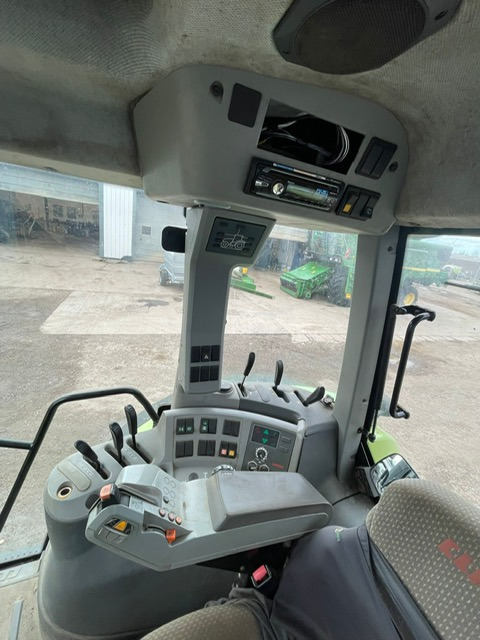 Claas Arion 640 - Traktor: slika 2 Claas Arion 640 - Traktor: slika 2