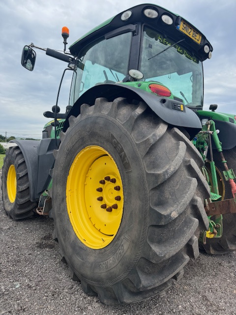 JOHN DEERE 6210R - Traktor: slika 2 JOHN DEERE 6210R - Traktor: slika 2