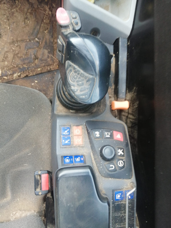 MANITOU 630 105 - Traktor: slika 4 MANITOU 630 105 - Traktor: slika 4