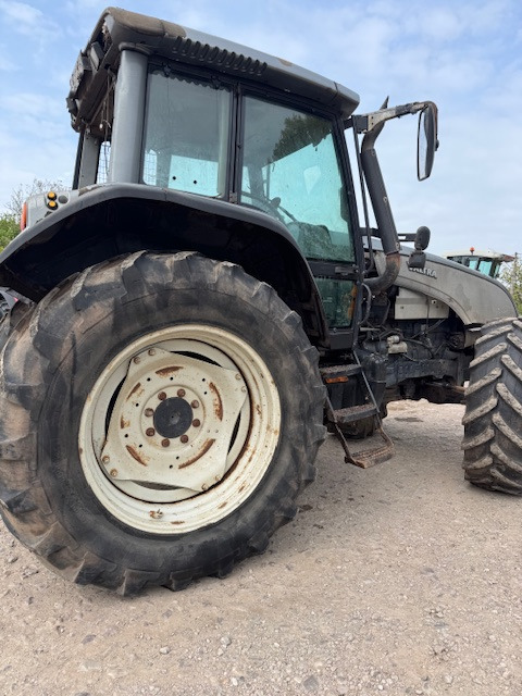 VALTRA T130 - Traktor: slika 1 VALTRA T130 - Traktor: slika 1
