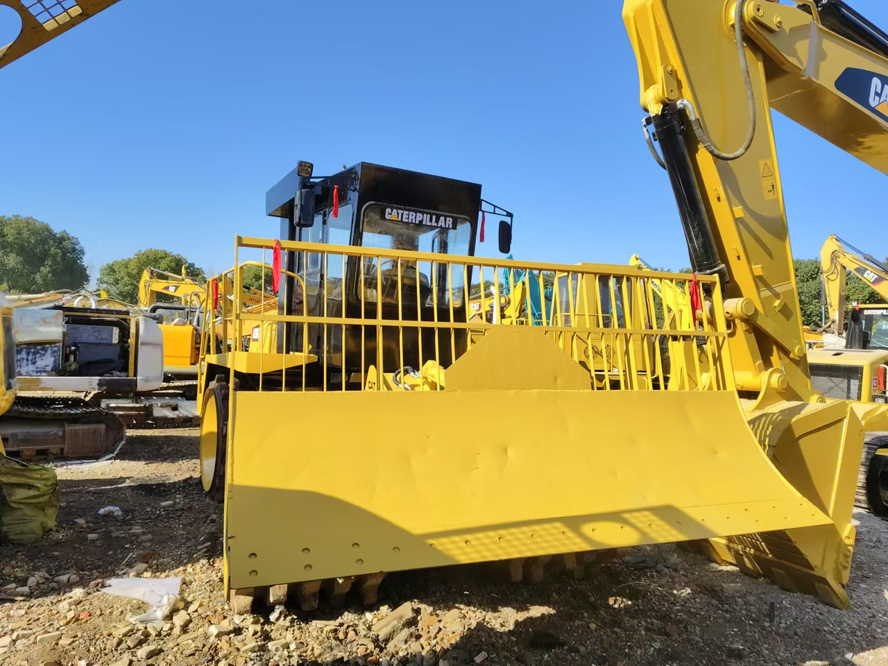 CATERPILLAR 826G - Kompaktor: slika 2 CATERPILLAR 826G - Kompaktor: slika 2