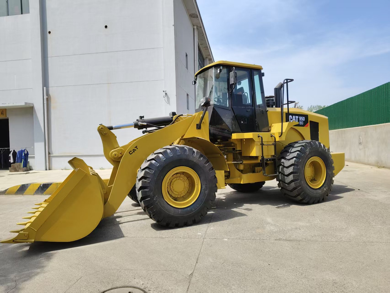 CATERPILLAR 950GC - Utovarivač točkaš: slika 5 CATERPILLAR 950GC - Utovarivač točkaš: slika 5