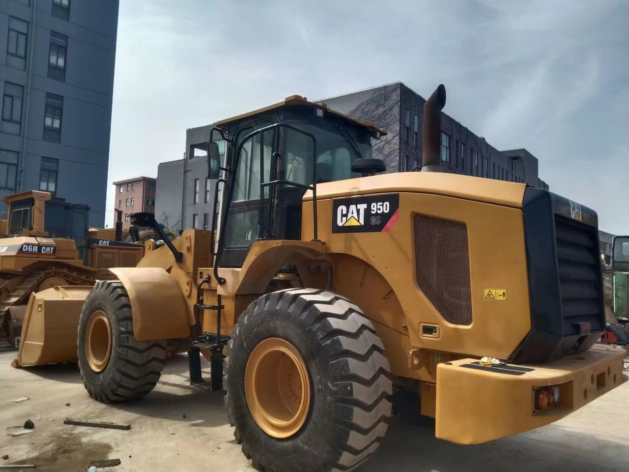 CATERPILLAR 950GC - Utovarivač točkaš: slika 1 CATERPILLAR 950GC - Utovarivač točkaš: slika 1