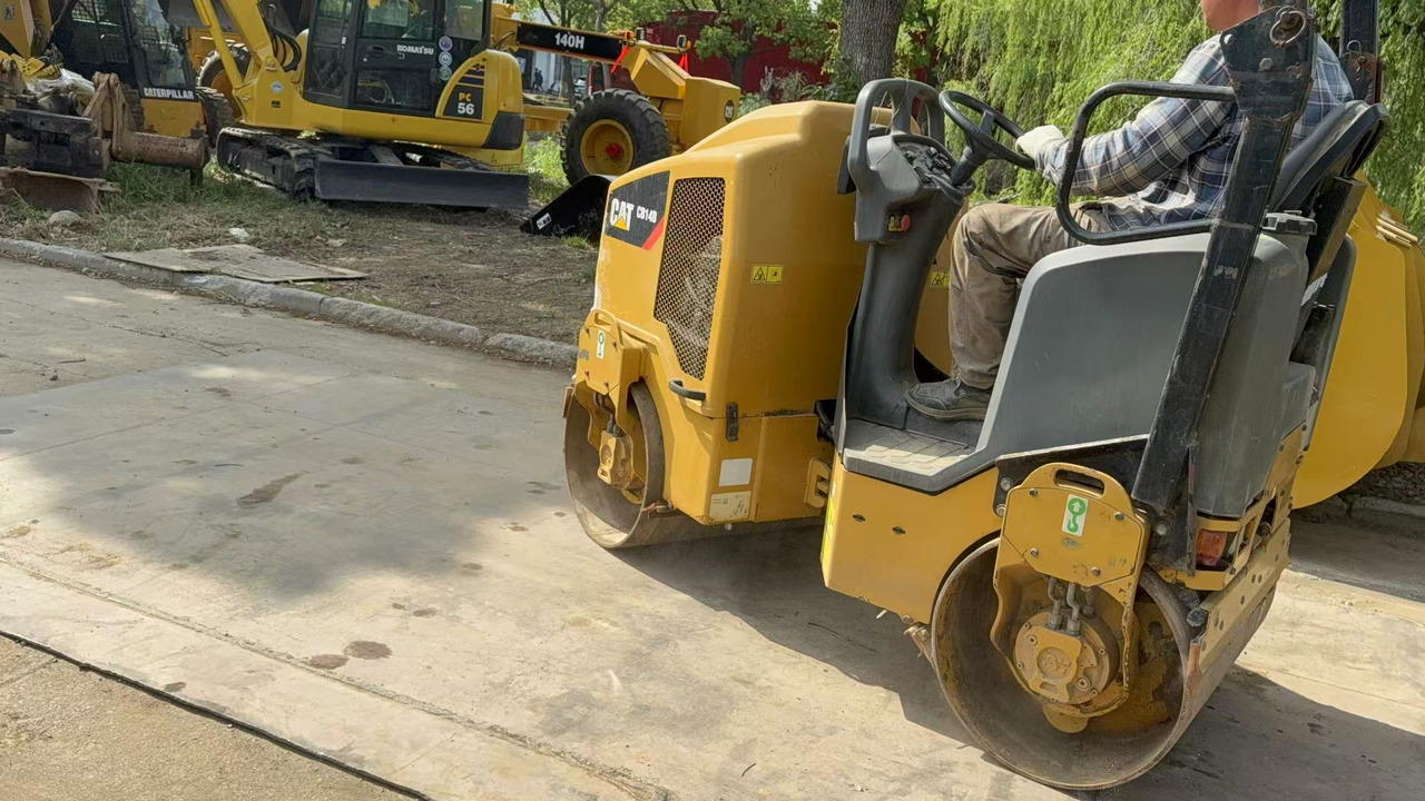 CATERPILLAR CB14B - Valjak: slika 3 CATERPILLAR CB14B - Valjak: slika 3