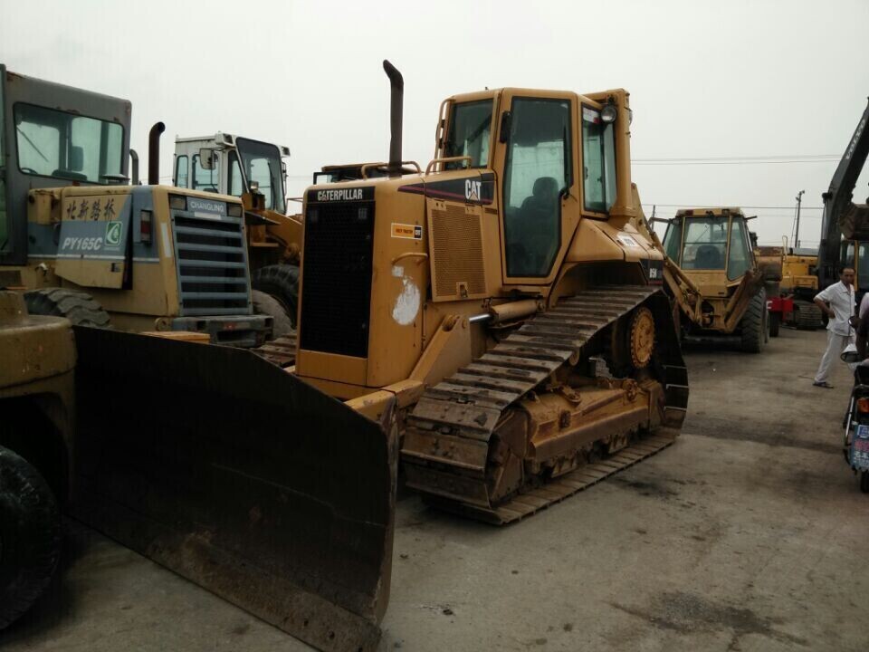 CATERPILLAR D5N - Buldožer: slika 1 CATERPILLAR D5N - Buldožer: slika 1