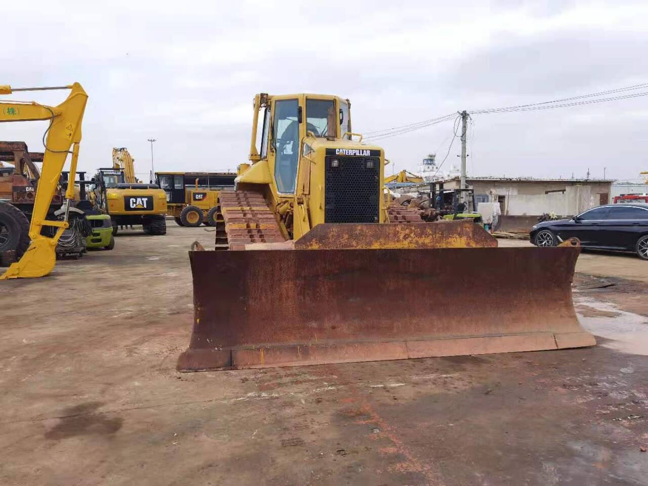 CATERPILLAR D6N - Buldožer: slika 2 CATERPILLAR D6N - Buldožer: slika 2