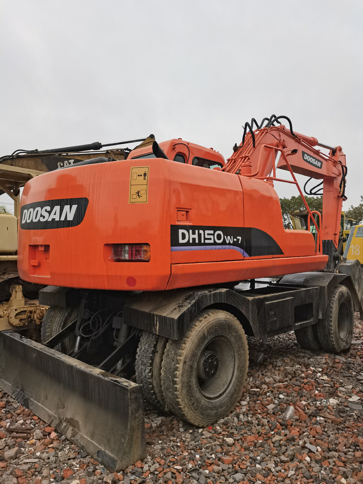 DOOSAN DH150W-7 - Bager točkaš: slika 1 DOOSAN DH150W-7 - Bager točkaš: slika 1