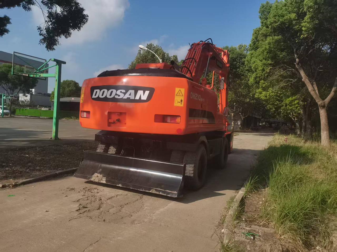 DOOSAN DH210W-9C - Bager točkaš: slika 3 DOOSAN DH210W-9C - Bager točkaš: slika 3
