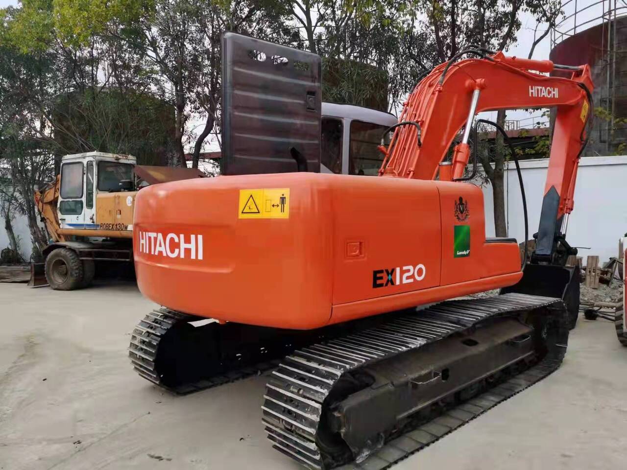 HITACHI EX120-5 - Bager guseničar: slika 2 HITACHI EX120-5 - Bager guseničar: slika 2
