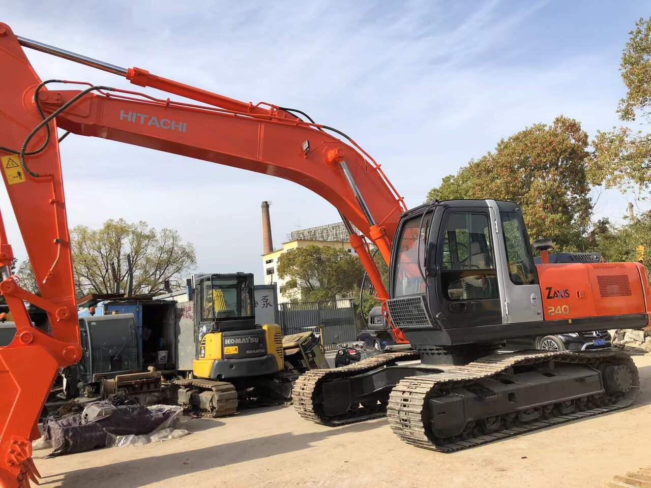 HITACHI ZX240 - Bager guseničar: slika 1 HITACHI ZX240 - Bager guseničar: slika 1