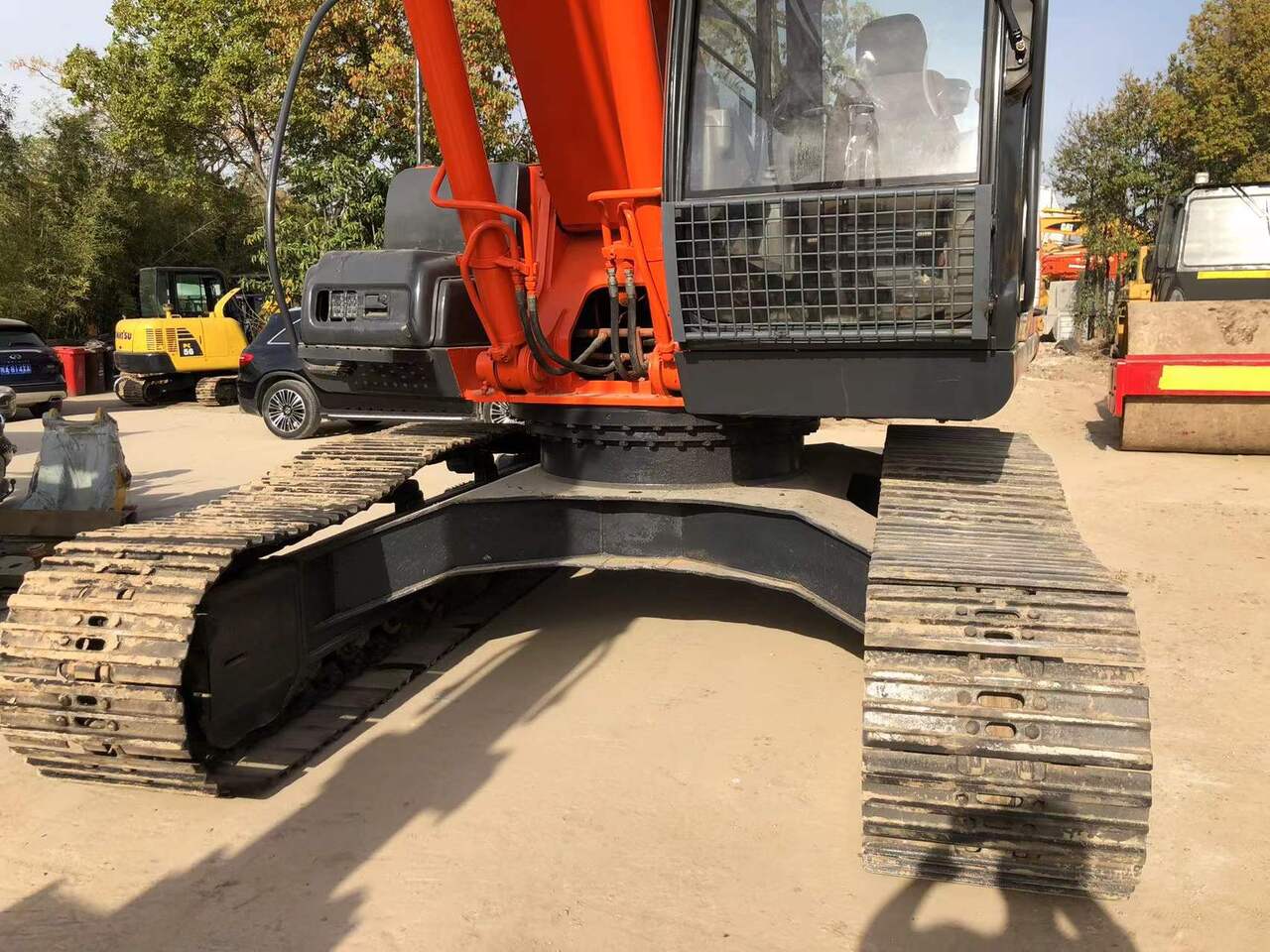 HITACHI ZX240 - Bager guseničar: slika 5 HITACHI ZX240 - Bager guseničar: slika 5