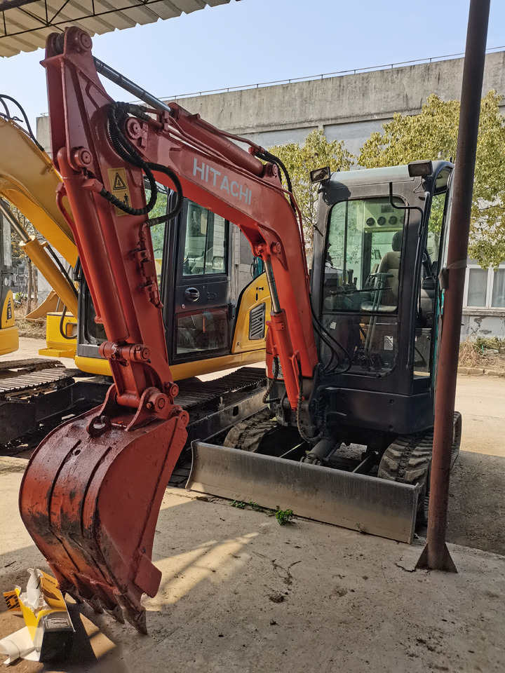HITACHI ZX30U - Bager guseničar: slika 2 HITACHI ZX30U - Bager guseničar: slika 2
