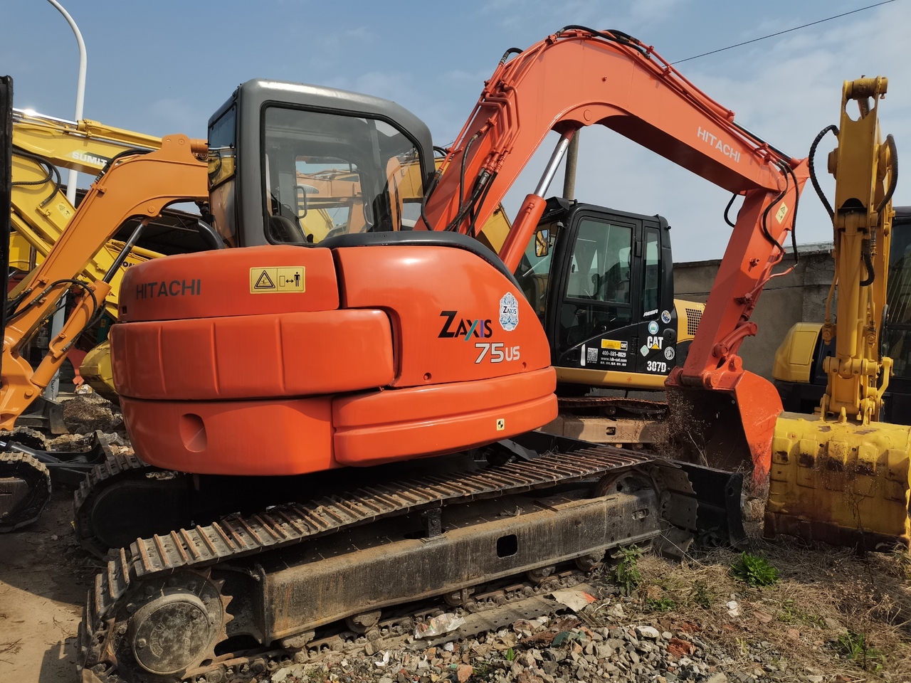 HITACHI ZX75 - Bager guseničar: slika 2 HITACHI ZX75 - Bager guseničar: slika 2