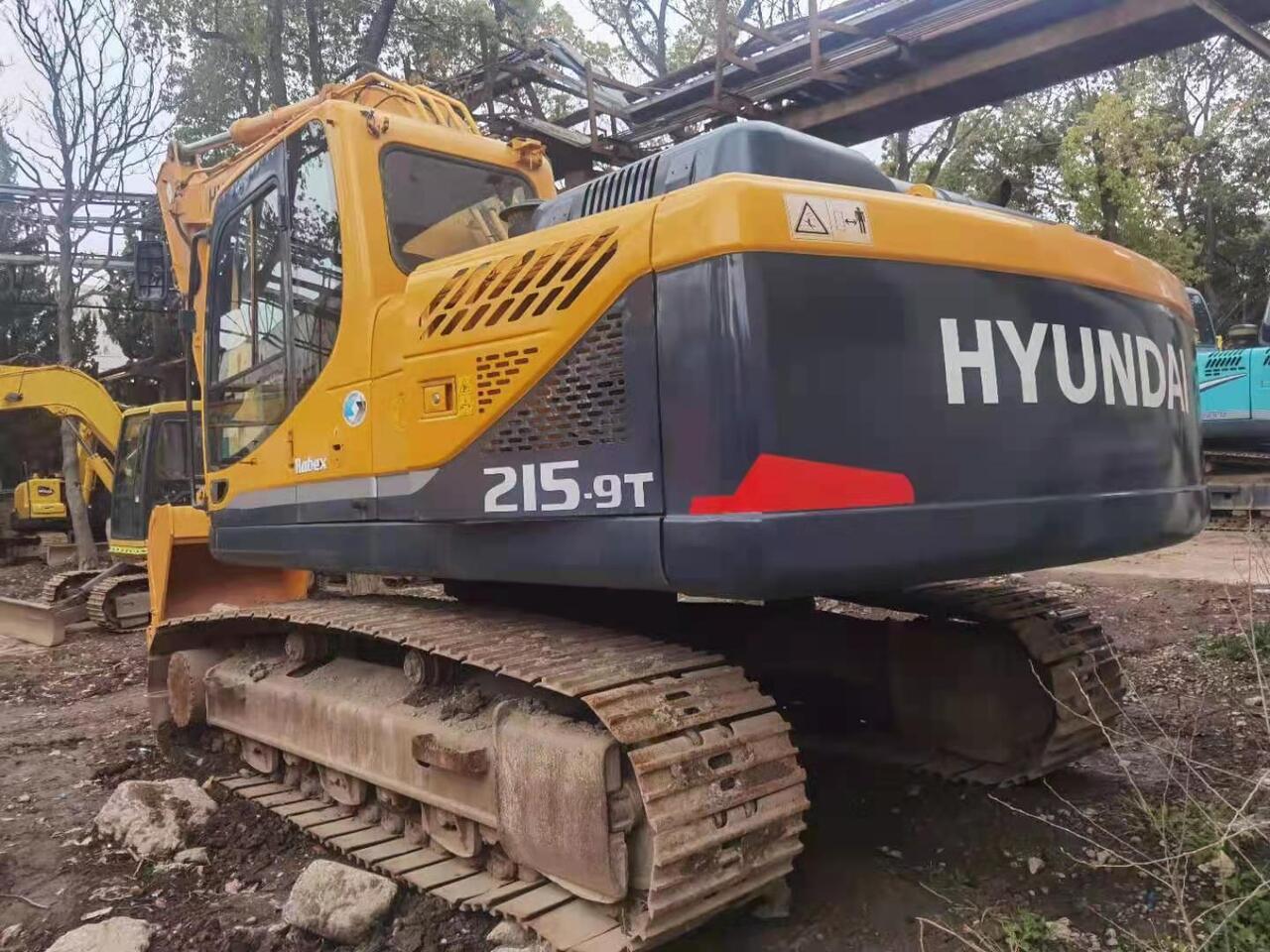 HYUNDAI R215-9T - Bager guseničar: slika 1 HYUNDAI R215-9T - Bager guseničar: slika 1