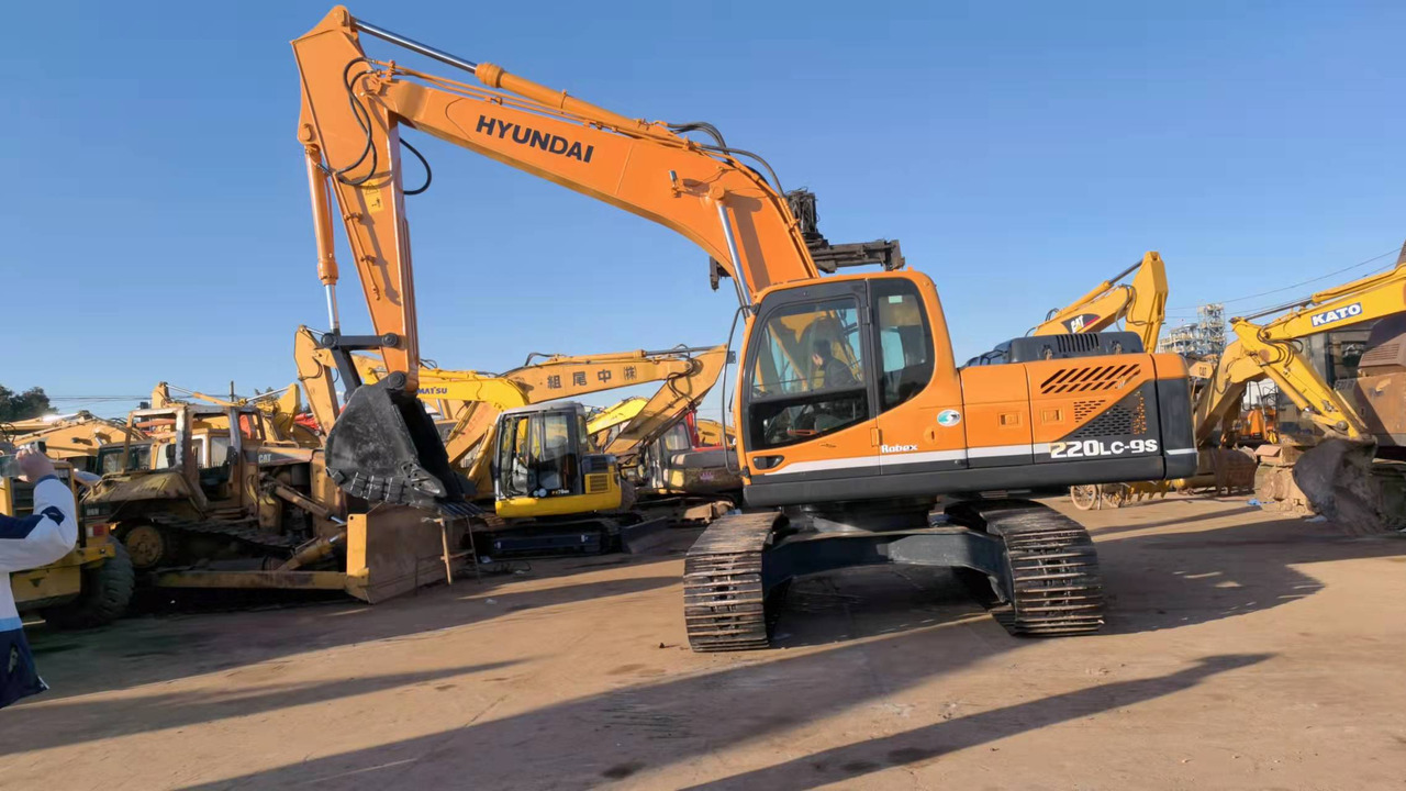 Hyundai R220LC-9S - Bager guseničar: slika 1 Hyundai R220LC-9S - Bager guseničar: slika 1
