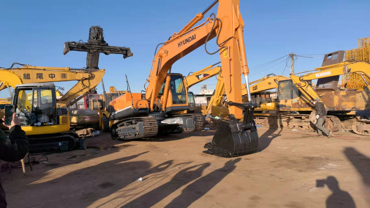 Hyundai R220LC-9S - Bager guseničar: slika 5 Hyundai R220LC-9S - Bager guseničar: slika 5