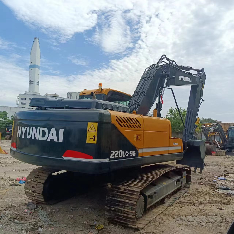 Hyundai R220LC-9S - Bager guseničar: slika 2 Hyundai R220LC-9S - Bager guseničar: slika 2