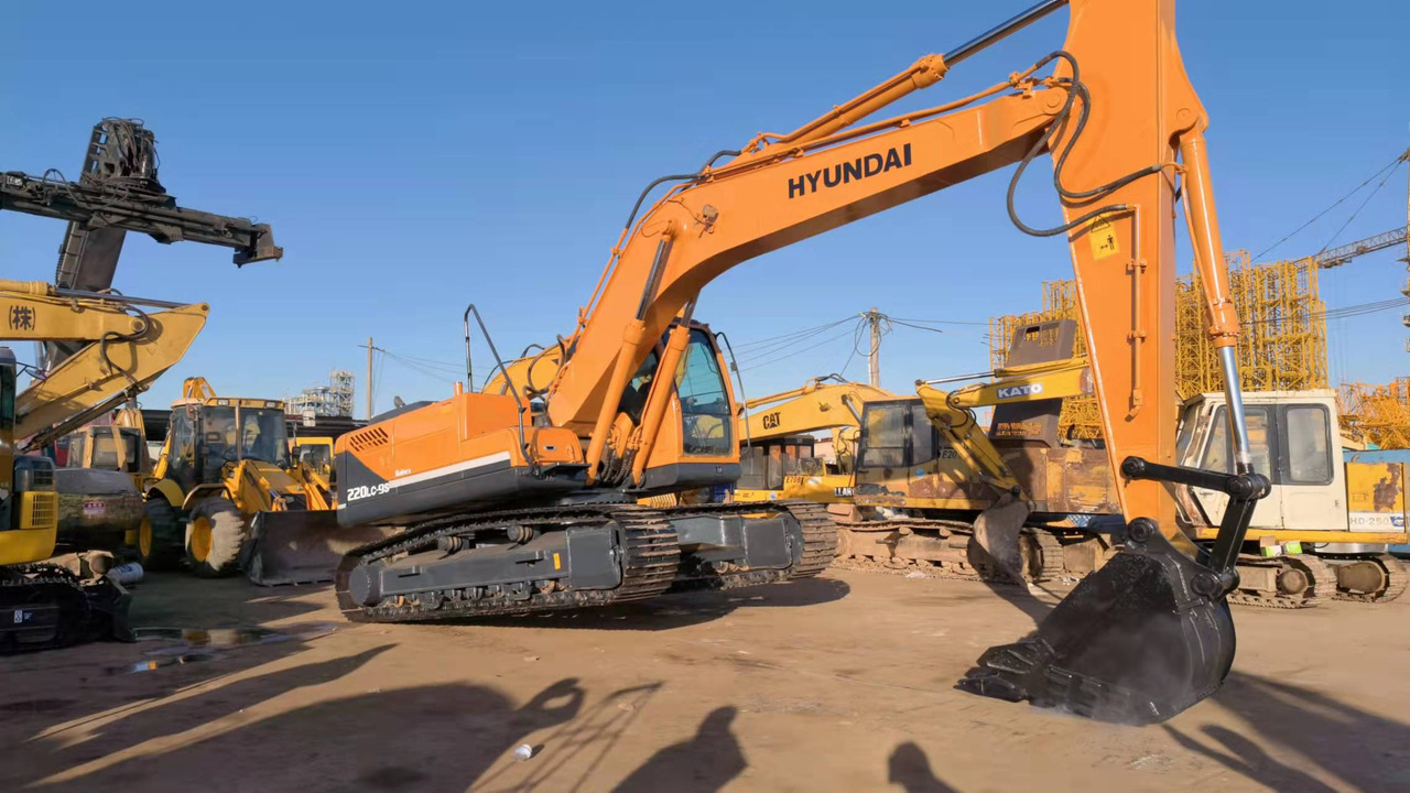 Hyundai R220LC-9S - Bager guseničar: slika 4 Hyundai R220LC-9S - Bager guseničar: slika 4