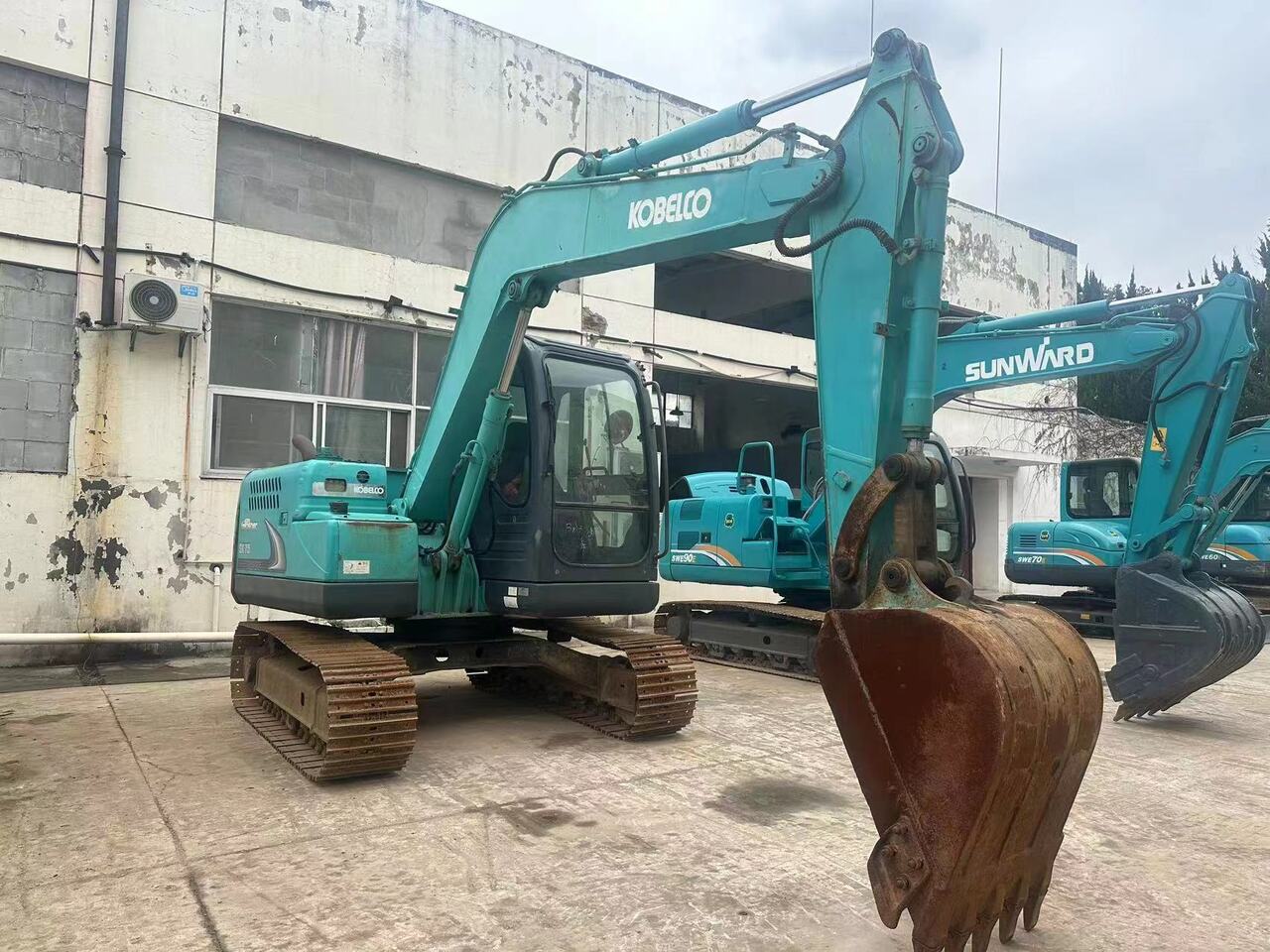 KOBELCO SK75 - Mini bager: slika 4 KOBELCO SK75 - Mini bager: slika 4
