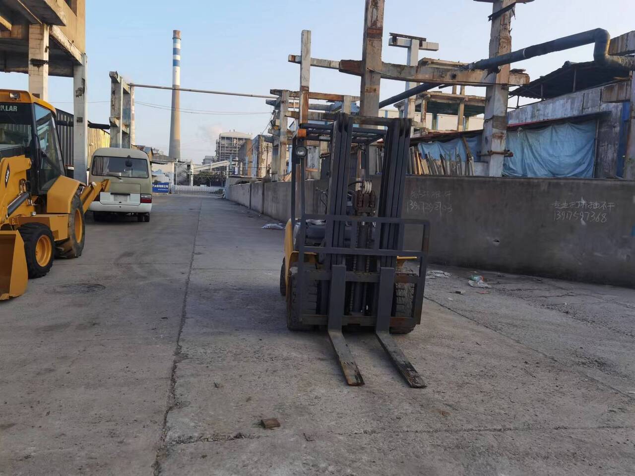 KOMATSU FD30 - Lift u obliku makaza: slika 2 KOMATSU FD30 - Lift u obliku makaza: slika 2