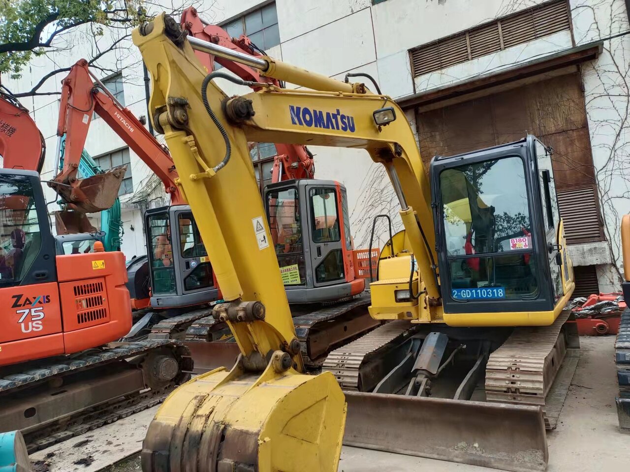 KOMATSU PC70-mini excavator - Mini bager: slika 4 KOMATSU PC70-mini excavator - Mini bager: slika 4