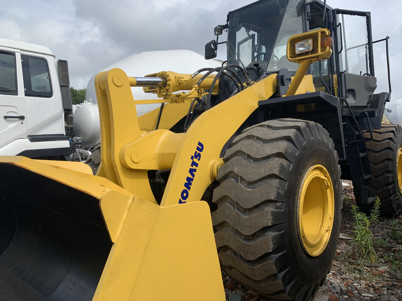 KOMATSU WA380 - Utovarivač točkaš: slika 4 KOMATSU WA380 - Utovarivač točkaš: slika 4