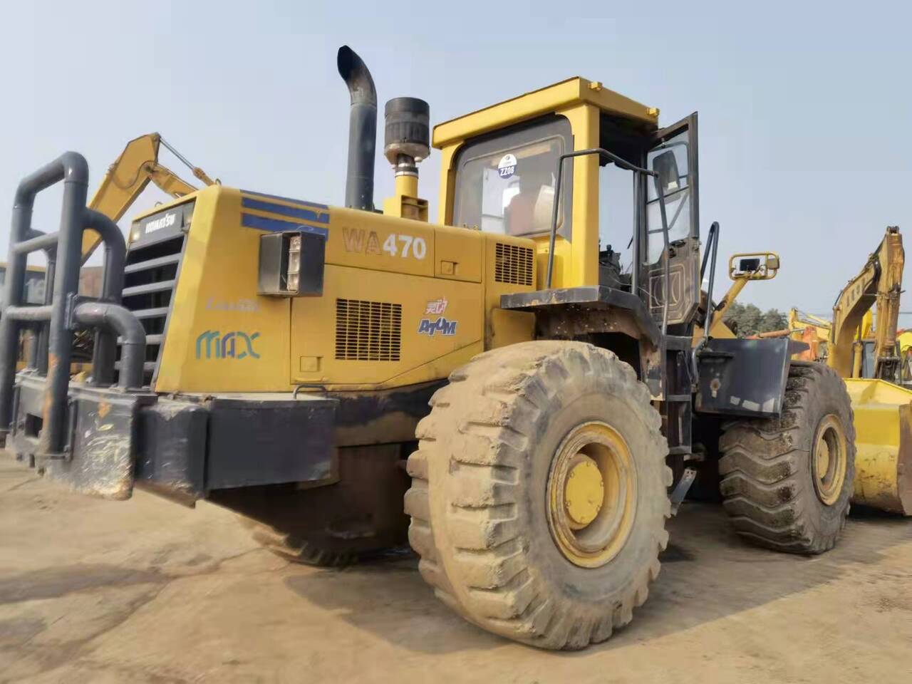 KOMATSU WA470-3 - Utovarivač točkaš: slika 4 KOMATSU WA470-3 - Utovarivač točkaš: slika 4