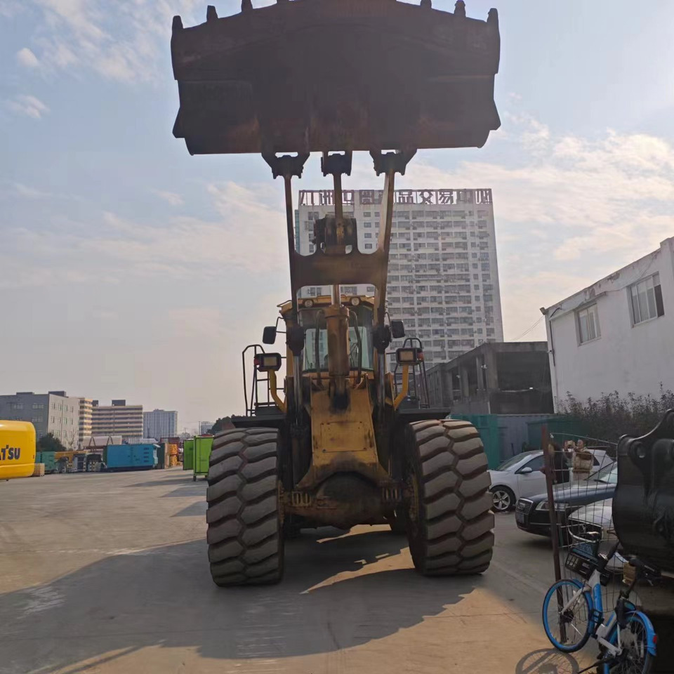 KOMATSU WA600-3 - Utovarivač točkaš: slika 3 KOMATSU WA600-3 - Utovarivač točkaš: slika 3