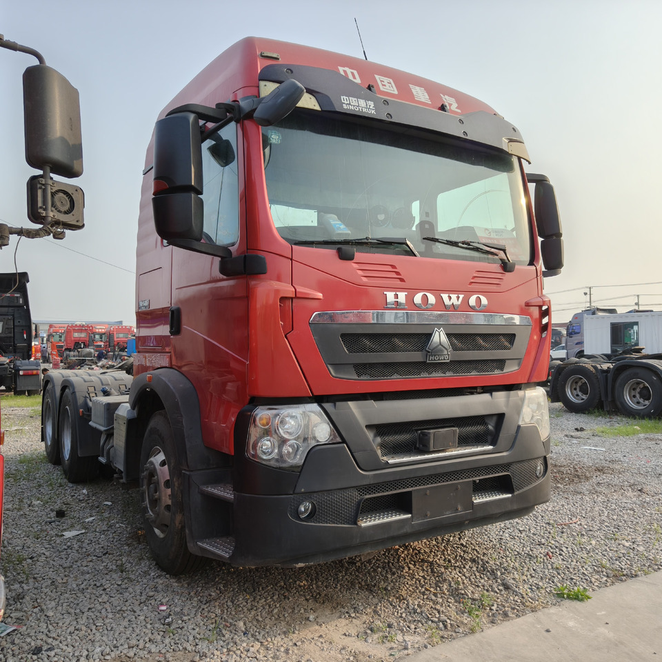 Sinotruk Howo T7H 6x4 - Tegljač: slika 1 Sinotruk Howo T7H 6x4 - Tegljač: slika 1