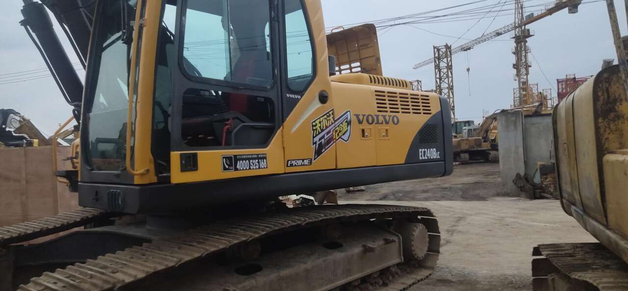 VOLVO EC240BLC - Bager guseničar: slika 2 VOLVO EC240BLC - Bager guseničar: slika 2