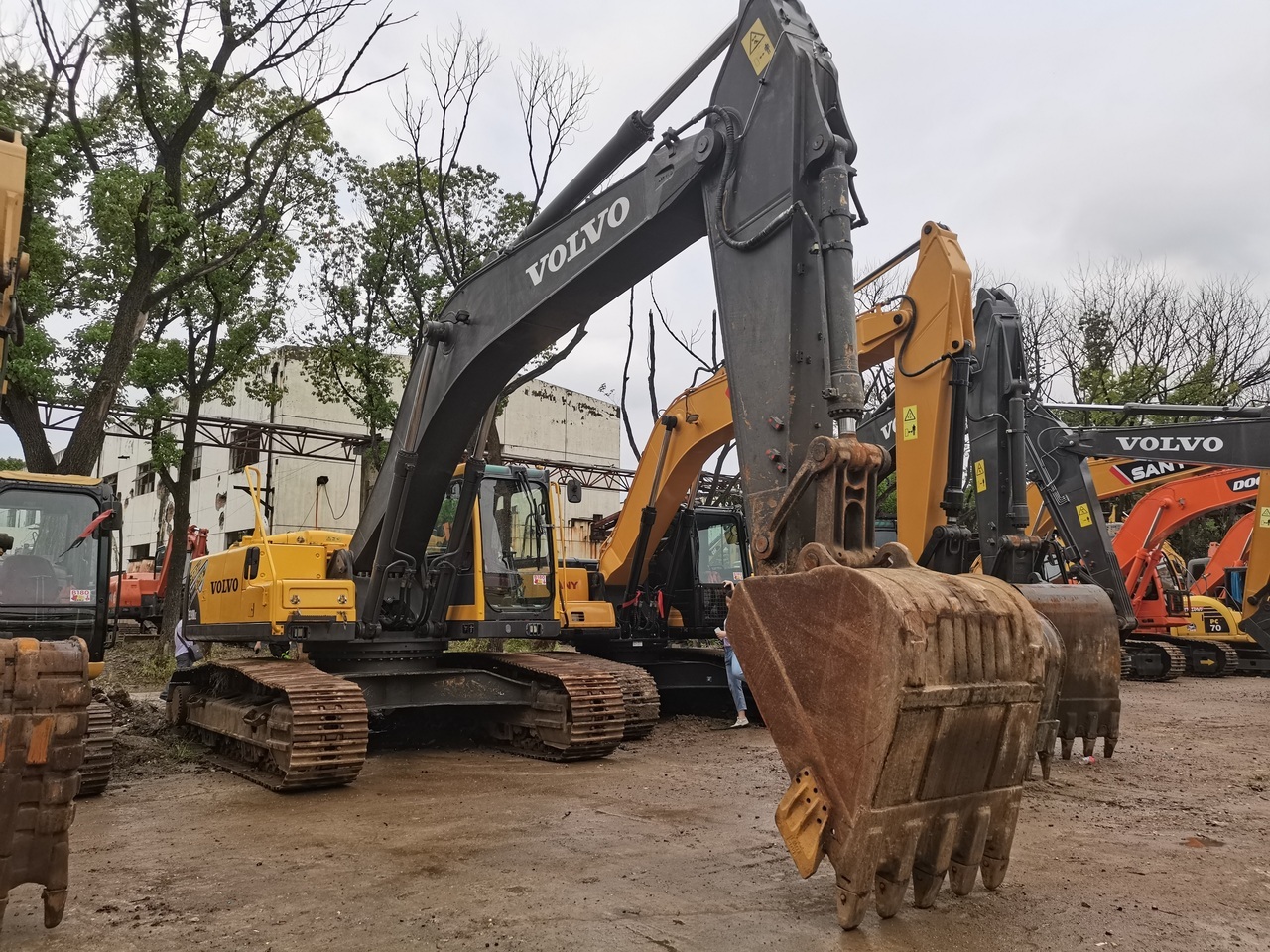 VOLVO EC290BLC - Bager guseničar: slika 1 VOLVO EC290BLC - Bager guseničar: slika 1