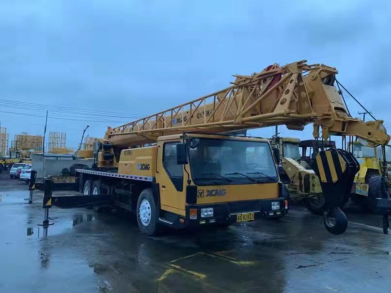 XCMG QY25K - Kran: slika 2 XCMG QY25K - Kran: slika 2