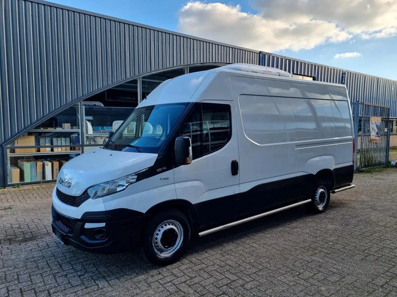 Iveco Daily 35S14 Kuhlwagen -20 Standby 230V/ CNG/ Erdgas - Dostavno vozilo hladnjača: slika 4 Iveco Daily 35S14 Kuhlwagen -20 Standby 230V/ CNG/ Erdgas - Dostavno vozilo hladnjača: slika 4