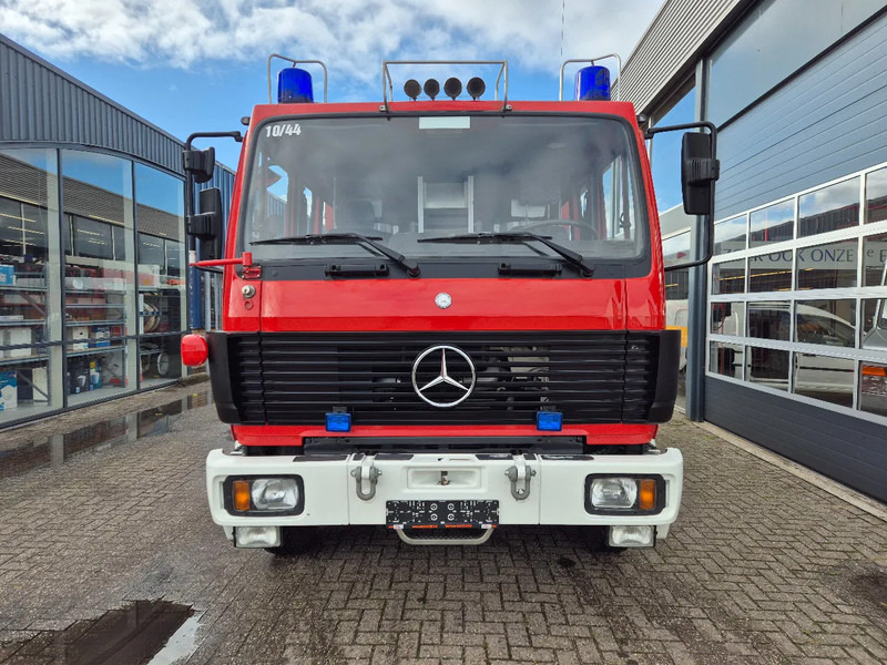 Mercedes-Benz SK 1224 4x4 FIRETRUCK/ FEUERWEHR/ 2400L TANK/ EXPEDITION - Vatrogasni kamion: slika 4 Mercedes-Benz SK 1224 4x4 FIRETRUCK/ FEUERWEHR/ 2400L TANK/ EXPEDITION - Vatrogasni kamion: slika 4