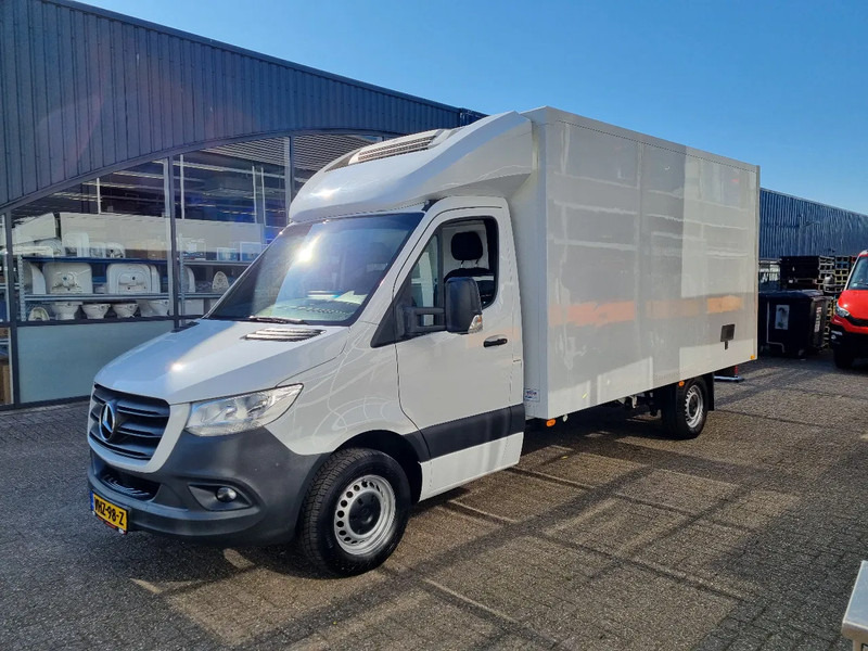 Mercedes-Benz Sprinter 316 CDI Kuhlkoffer Thermoking V300MAX Euro 6D 230V - Dostavno vozilo hladnjača: slika 4 Mercedes-Benz Sprinter 316 CDI Kuhlkoffer Thermoking V300MAX Euro 6D 230V - Dostavno vozilo hladnjača: slika 4