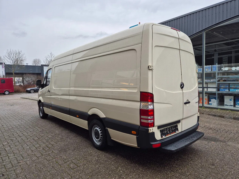 Mercedes-Benz Sprinter 316 CDI L3H2 E6/ Koelwagen Carrier 400 MT -30/+30 Standby 380V - Dostavno vozilo hladnjača: slika 5 Mercedes-Benz Sprinter 316 CDI L3H2 E6/ Koelwagen Carrier 400 MT -30/+30 Standby 380V - Dostavno vozilo hladnjača: slika 5