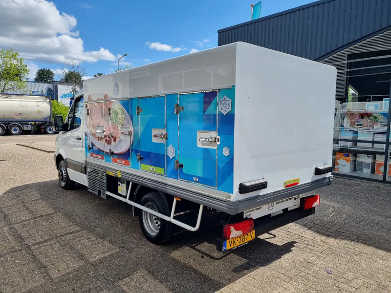 Mercedes-Benz Sprinter 513 CDI COLDCAR EISWAGEN -40C 4+4 TUREN EURO 6 ICECREAM - Dostavno vozilo hladnjača: slika 5 Mercedes-Benz Sprinter 513 CDI COLDCAR EISWAGEN -40C 4+4 TUREN EURO 6 ICECREAM - Dostavno vozilo hladnjača: slika 5