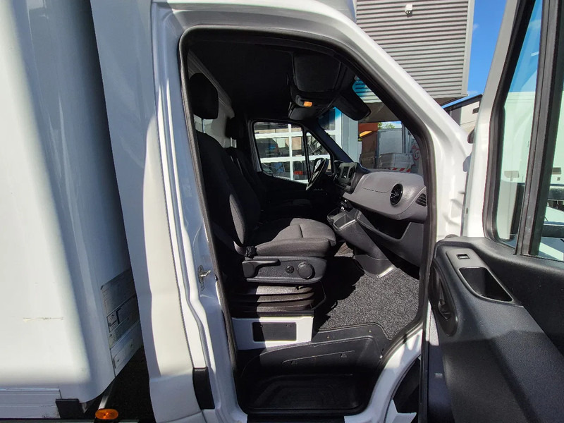 Dostavno vozilo sa zatvorenim sandukom Mercedes-Benz Sprinter 516 CDI BE Clixtar/ Webasto/ 27 KUB/ Nutzlast 3.3T/ 073687: slika 9