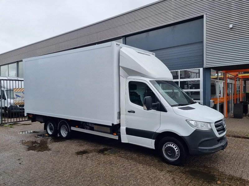 Mercedes-Benz Sprinter 516 CDI BE Clixtar/ Webasto/ 27 KUB/ Nutzlast 3.3T/ 73691 - Dostavno vozilo sa zatvorenim sandukom: slika 1 Mercedes-Benz Sprinter 516 CDI BE Clixtar/ Webasto/ 27 KUB/ Nutzlast 3.3T/ 73691 - Dostavno vozilo sa zatvorenim sandukom: slika 1