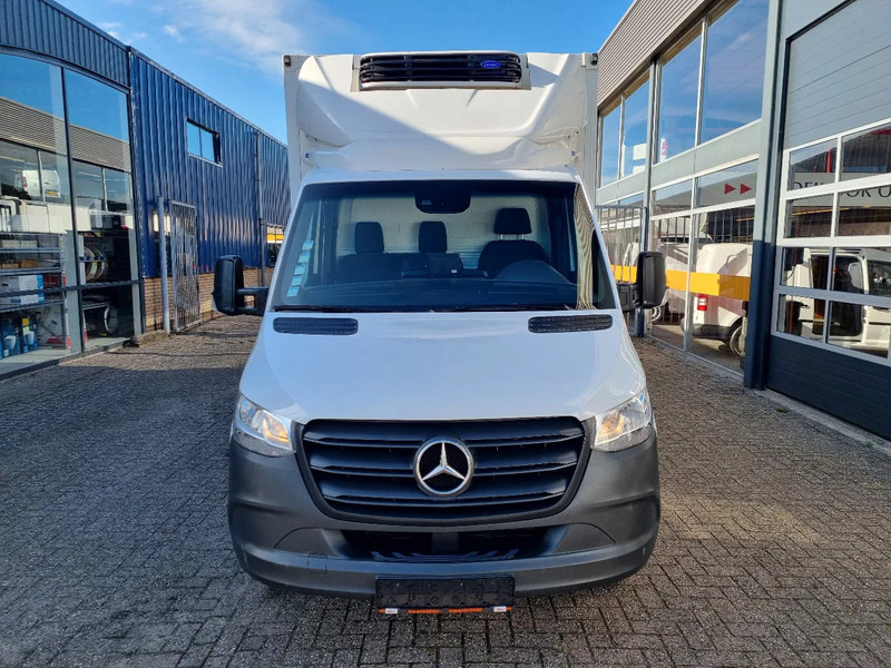 Mercedes-Benz Sprinter 516 CDI Kuhlkoffer/ Carrier/ 8 PALLETS/ EURO 6D - Dostavno vozilo hladnjača: slika 3 Mercedes-Benz Sprinter 516 CDI Kuhlkoffer/ Carrier/ 8 PALLETS/ EURO 6D - Dostavno vozilo hladnjača: slika 3