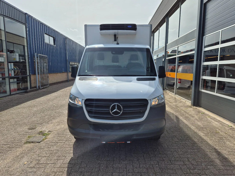 Mercedes-Benz Sprinter 516 CDI/ Kuhlkoffer/ Carrier Xarios 300/ -20/ +20/ Standby 230V - Dostavno vozilo hladnjača: slika 4 Mercedes-Benz Sprinter 516 CDI/ Kuhlkoffer/ Carrier Xarios 300/ -20/ +20/ Standby 230V - Dostavno vozilo hladnjača: slika 4