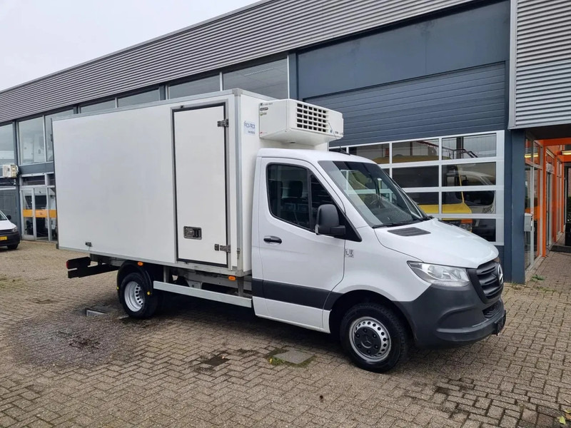 Mercedes-Benz Sprinter 516 CDI THERMOKING V500 MAX MT/ -20+20 STANDBY 380V - Dostavno vozilo hladnjača: slika 1 Mercedes-Benz Sprinter 516 CDI THERMOKING V500 MAX MT/ -20+20 STANDBY 380V - Dostavno vozilo hladnjača: slika 1