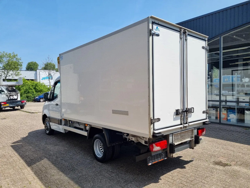 Mercedes-Benz Sprinter 519 CDI 3.0 V6 KUHLKOFFER ATP TK V300MAX ST230V +20C / -20C - Dostavno vozilo hladnjača: slika 5 Mercedes-Benz Sprinter 519 CDI 3.0 V6 KUHLKOFFER ATP TK V300MAX ST230V +20C / -20C - Dostavno vozilo hladnjača: slika 5