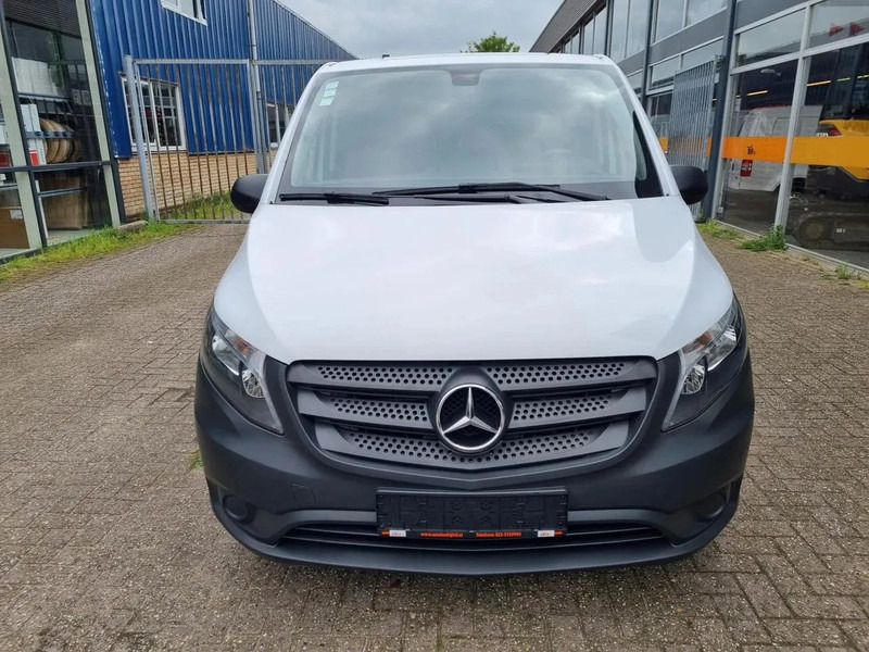 Mercedes-Benz Vito 111 CDI/ Airco/ Navi/ EURO 6 - Mali kombi: slika 3 Mercedes-Benz Vito 111 CDI/ Airco/ Navi/ EURO 6 - Mali kombi: slika 3