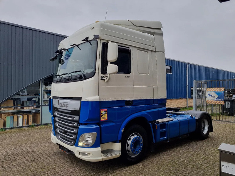 DAF XF 106.440 EURO 6/ Intarder/ Webasto/ ADR / Klima - Tegljač: slika 4 DAF XF 106.440 EURO 6/ Intarder/ Webasto/ ADR / Klima - Tegljač: slika 4