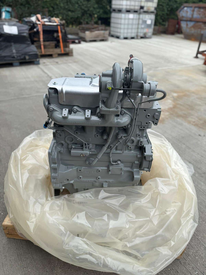 New Perkins 1104D-E44TA NJ Massey Ferguson Tractor Engine - Motor: slika 2 New Perkins 1104D-E44TA NJ Massey Ferguson Tractor Engine - Motor: slika 2
