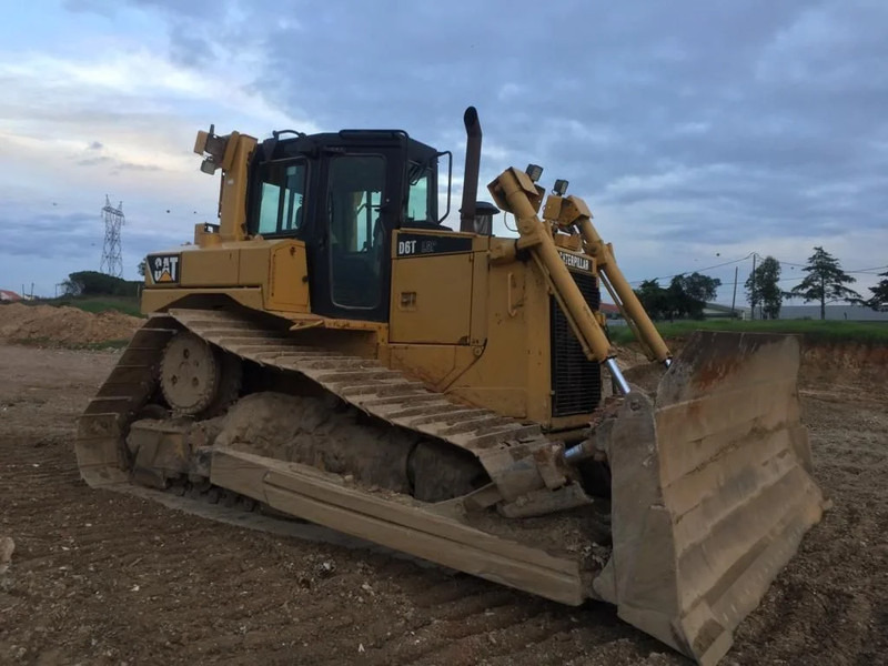 Caterpillar D6T LGP - Buldožer: slika 2 Caterpillar D6T LGP - Buldožer: slika 2