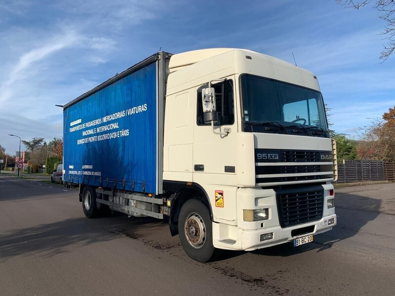 DAF XF 95.430 - Kamion sa ceradom: slika 4 DAF XF 95.430 - Kamion sa ceradom: slika 4