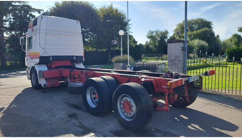 MAN 26.463 26 463 6x2 Chassis Manual - Kamion sa golom šasijom i zatvorenom kabinom: slika 4 MAN 26.463 26 463 6x2 Chassis Manual - Kamion sa golom šasijom i zatvorenom kabinom: slika 4